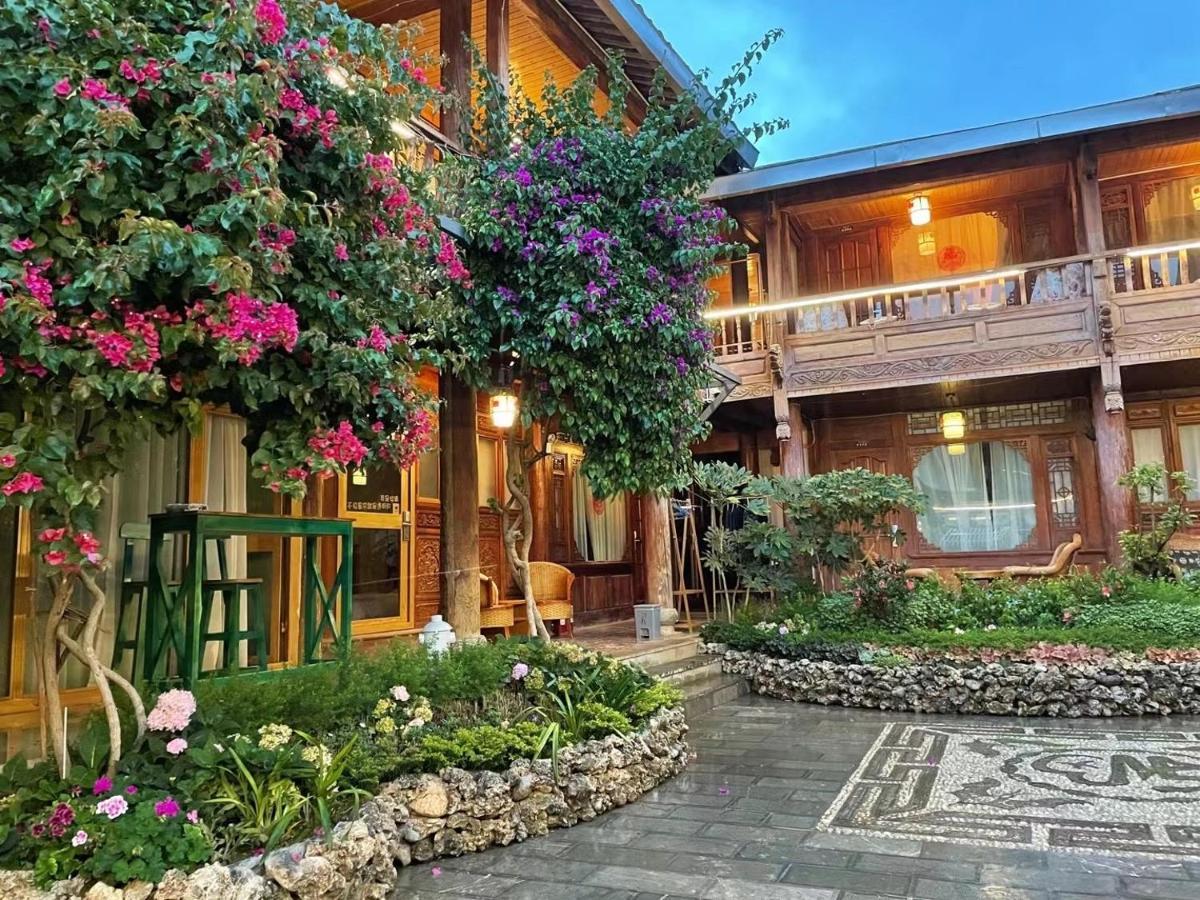 Lijiang Rongyi Homestay Екстер'єр фото