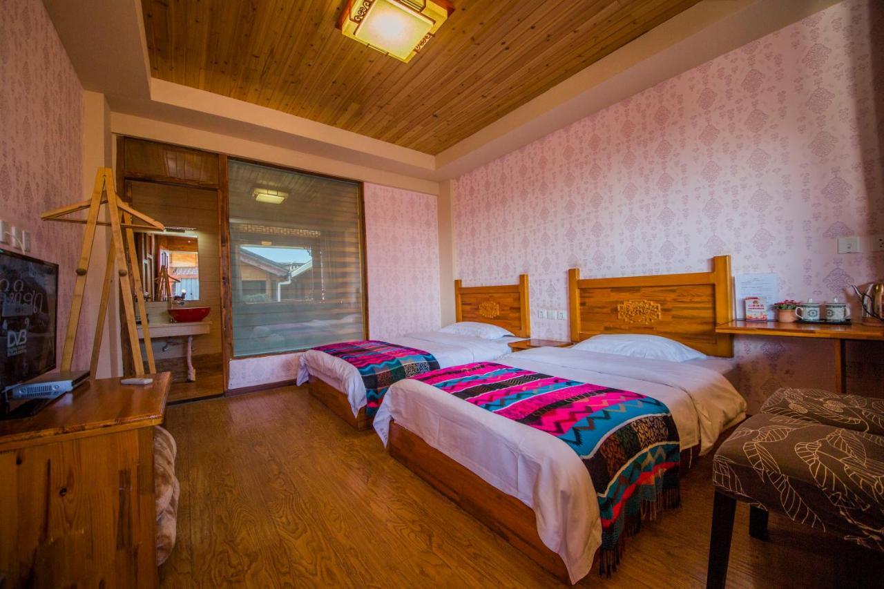 Lijiang Rongyi Homestay Екстер'єр фото