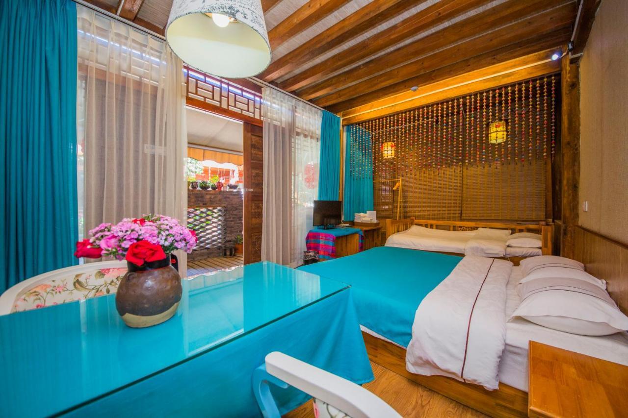 Lijiang Rongyi Homestay Екстер'єр фото