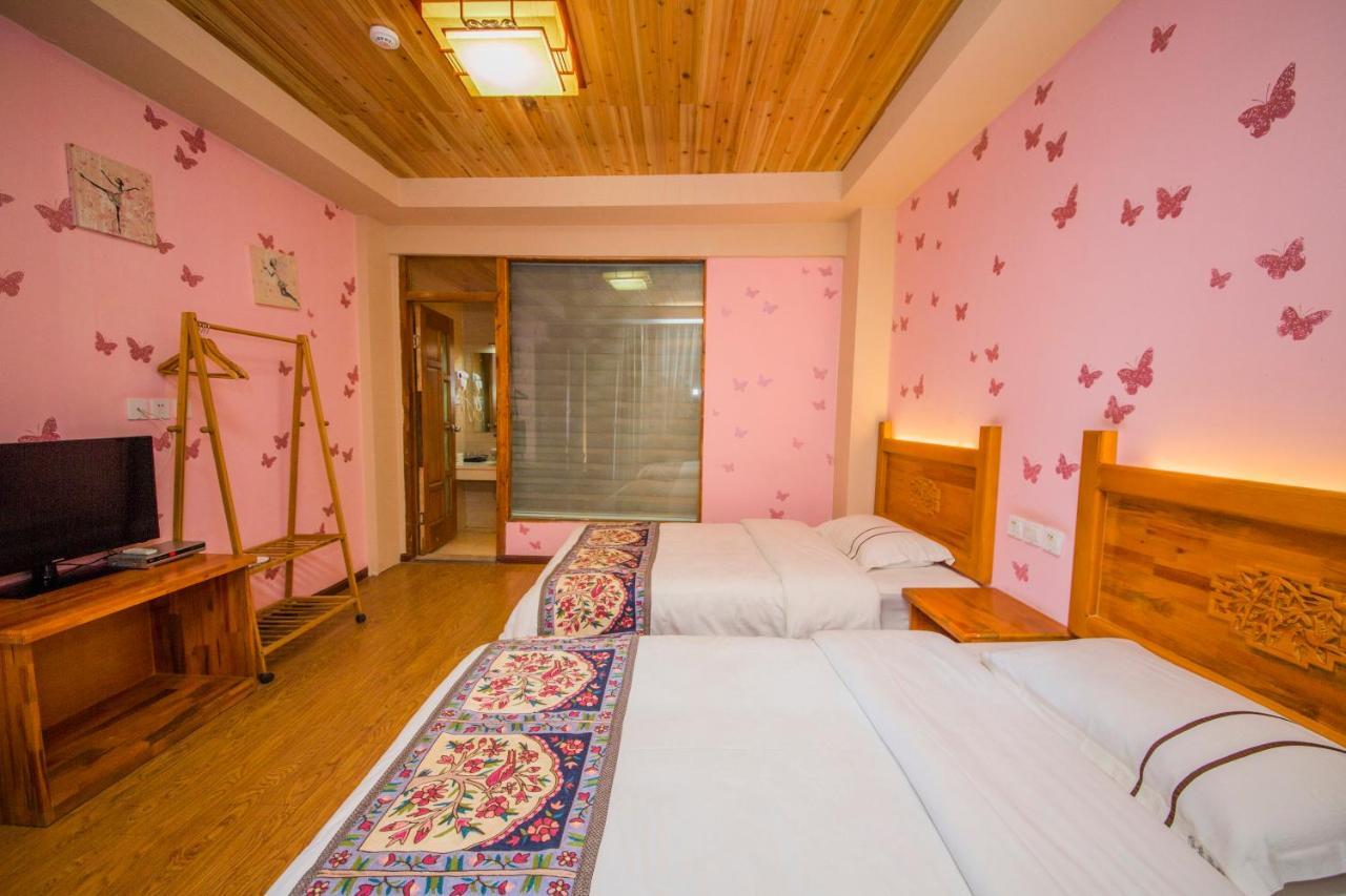 Lijiang Rongyi Homestay Екстер'єр фото