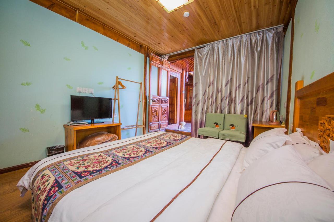 Lijiang Rongyi Homestay Екстер'єр фото